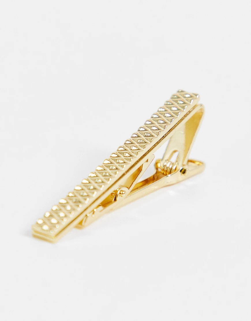 ASOS DESIGN – Stumpfwinkelige Krawattennadel in Gold-Goldfarben günstig online kaufen