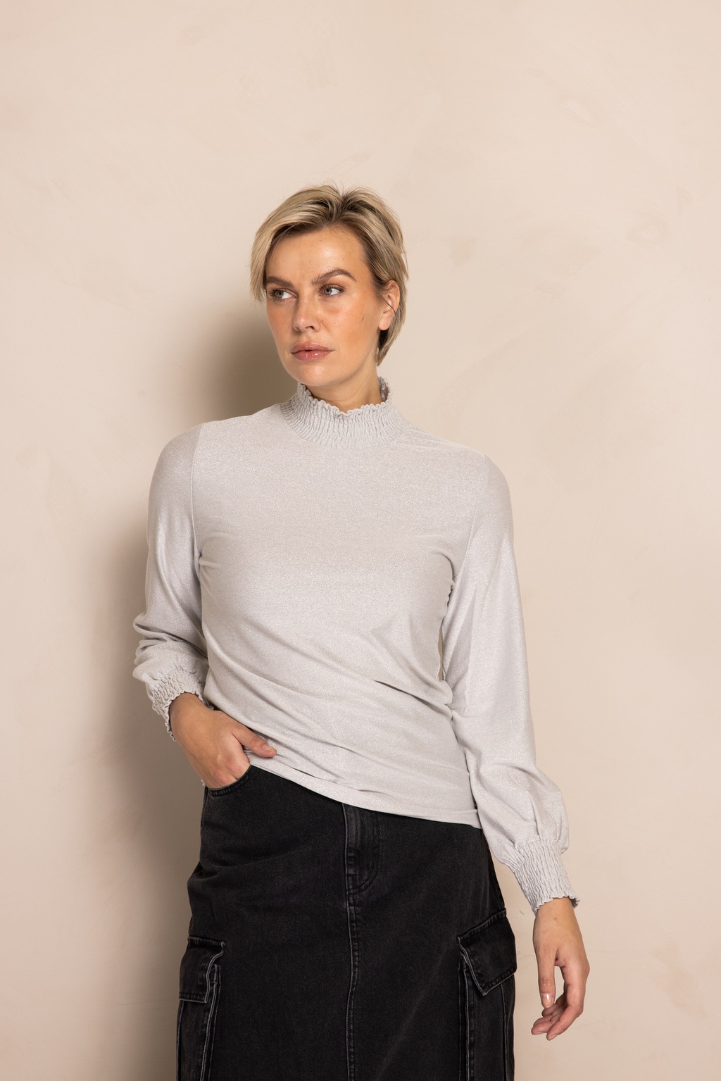 Zhrill Stehkragenshirt "VEZNA", mit Schimmer-Effekt günstig online kaufen