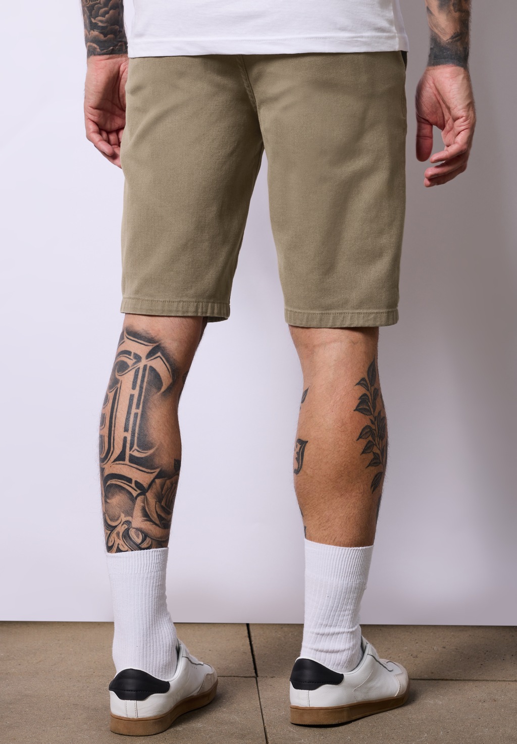 STREET ONE MEN Shorts, mit seitlichen Einschubtaschen günstig online kaufen