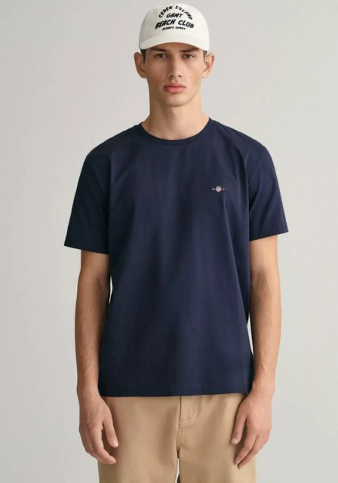 Gant T-Shirt "SLIM SHIELD SS T-SHIRT", mit Logostickerei auf der Brust günstig online kaufen