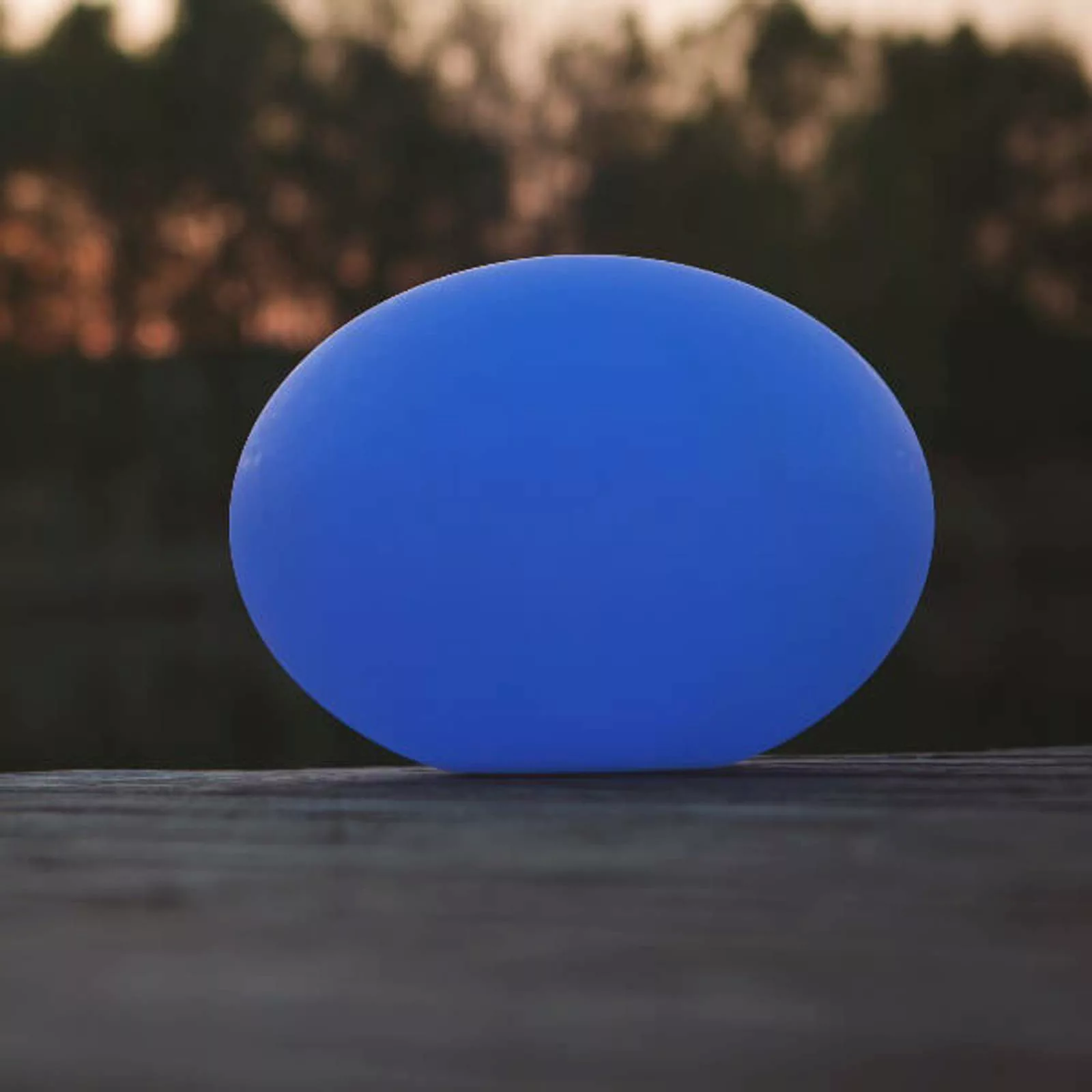 Schwimmfähige LED-Dekoleuchte Flatball L günstig online kaufen