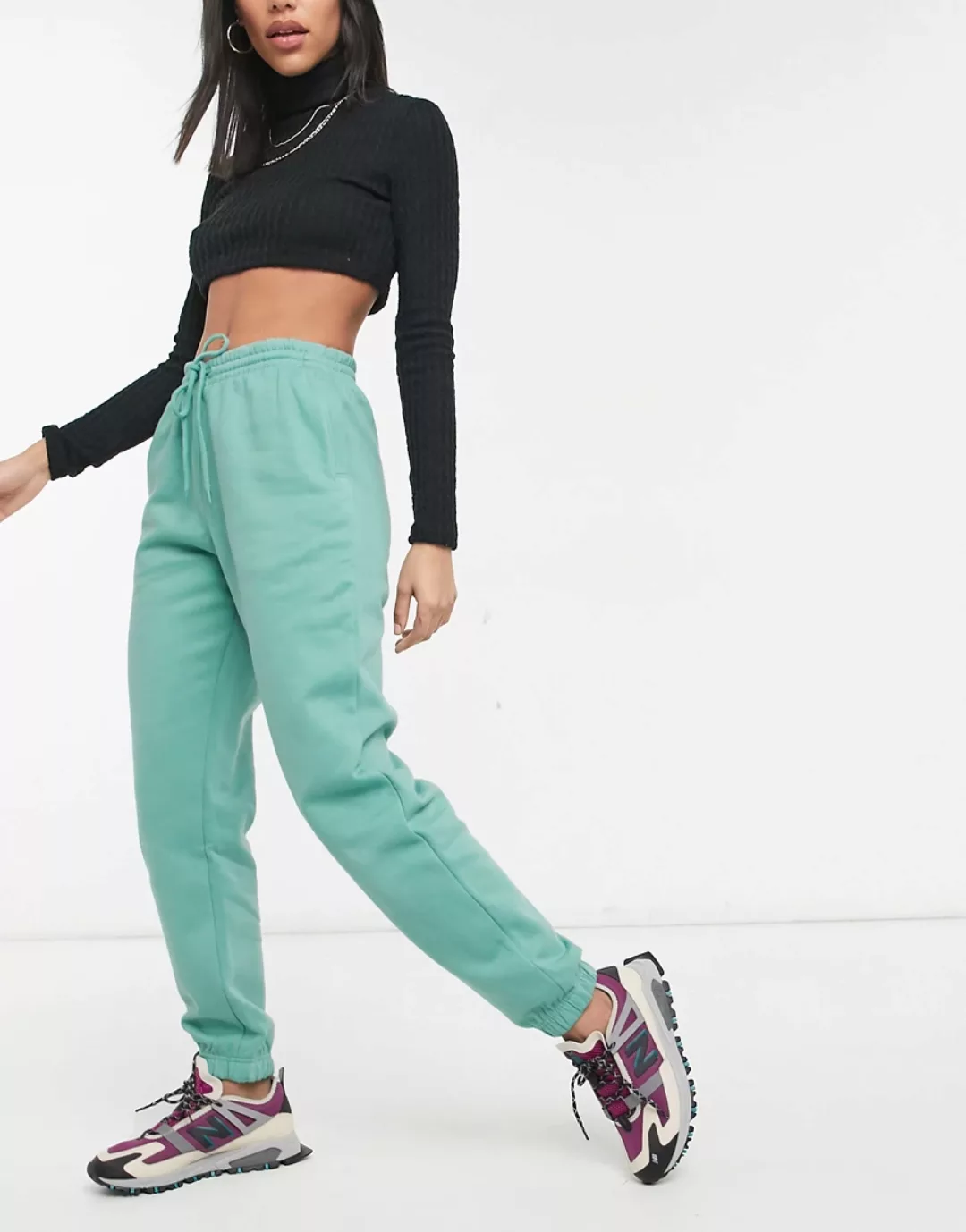 Weekday – Tin – Jogginghose aus Bio-Baumwollmischung mit geradem Schnitt in günstig online kaufen