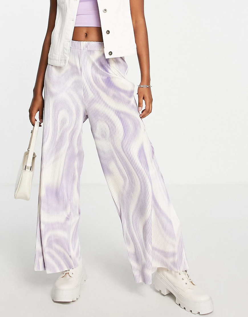 ASOS DESIGN – Hose aus plissiertem Velours mit weitem Bein und Wirbelmuster günstig online kaufen