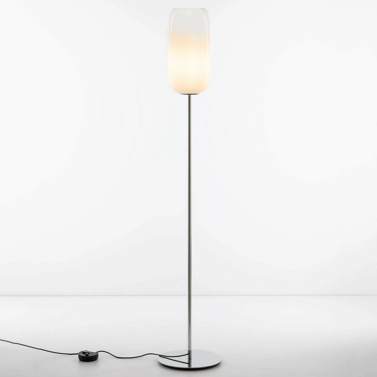 Artemide - Gople Terra Stehleuchte - weiß/H x Ø 170x21cm/mit E27 Fassung günstig online kaufen