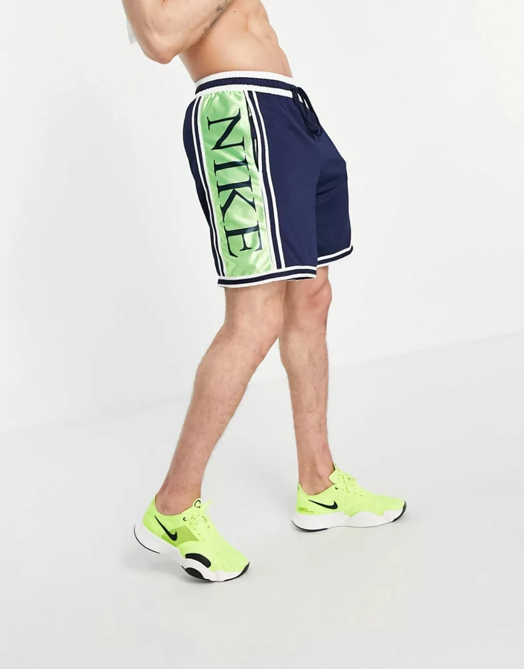 Nike Basketball – DNA – Shorts in Navy mit Logo-Marineblau günstig online kaufen