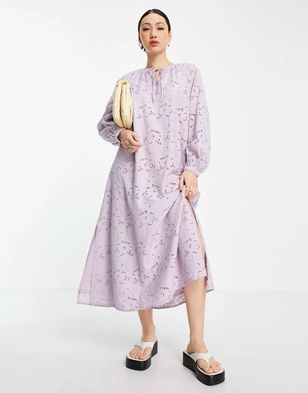 Y.A.S – Kaftan-Kleid mit Durchbrucharbeit in Flieder-Lila günstig online kaufen