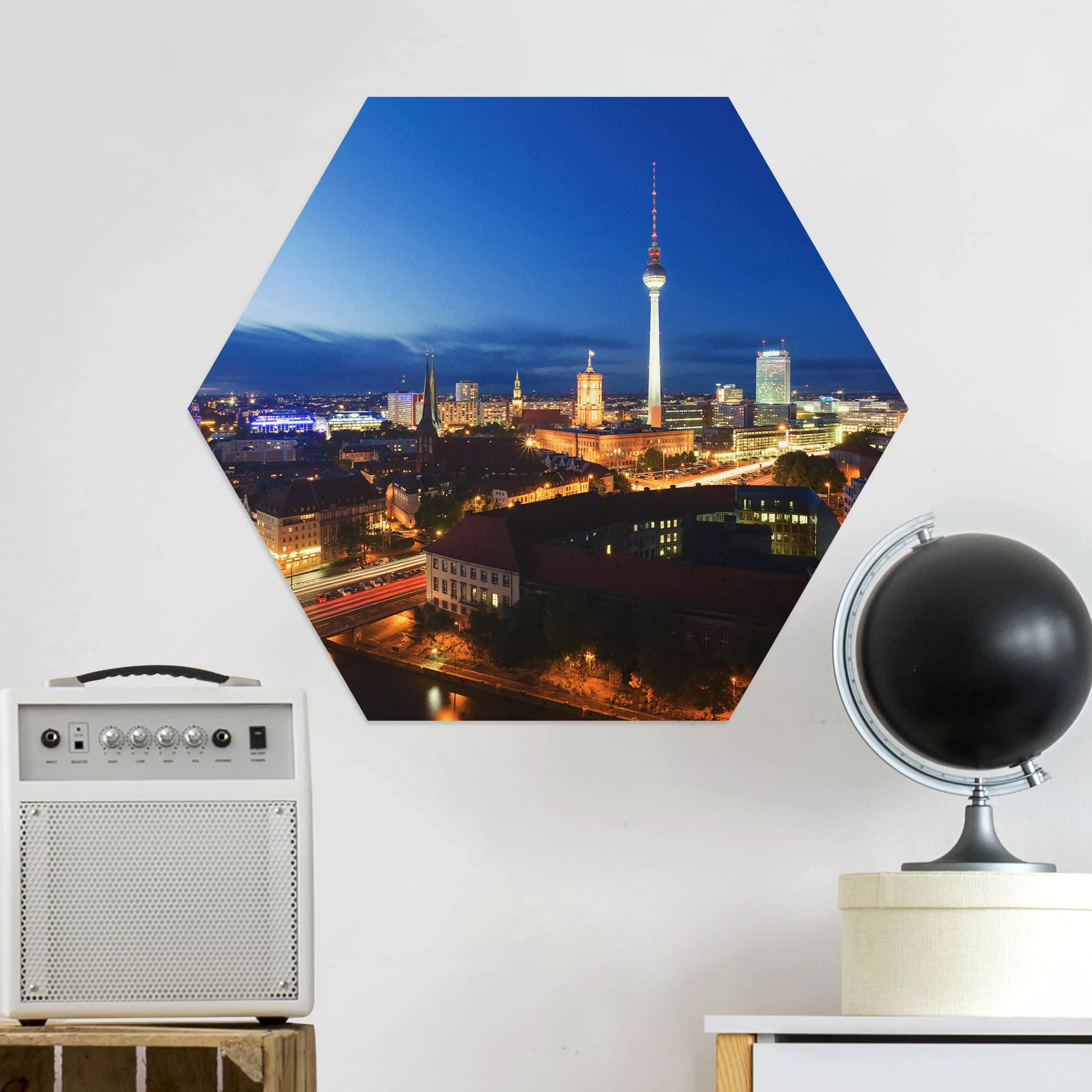 Hexagon-Alu-Dibond Bild Architektur & Skyline Fernsehturm bei Nacht günstig online kaufen