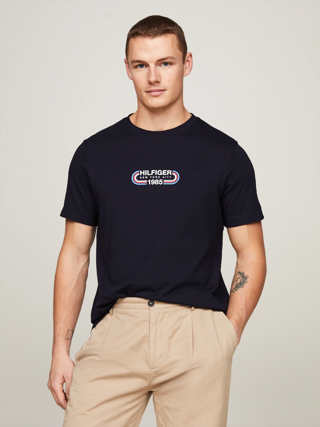 Tommy Hilfiger T-Shirt HILFIGER TRACK GRAPHIC TEE mit grafischem Logo günstig online kaufen