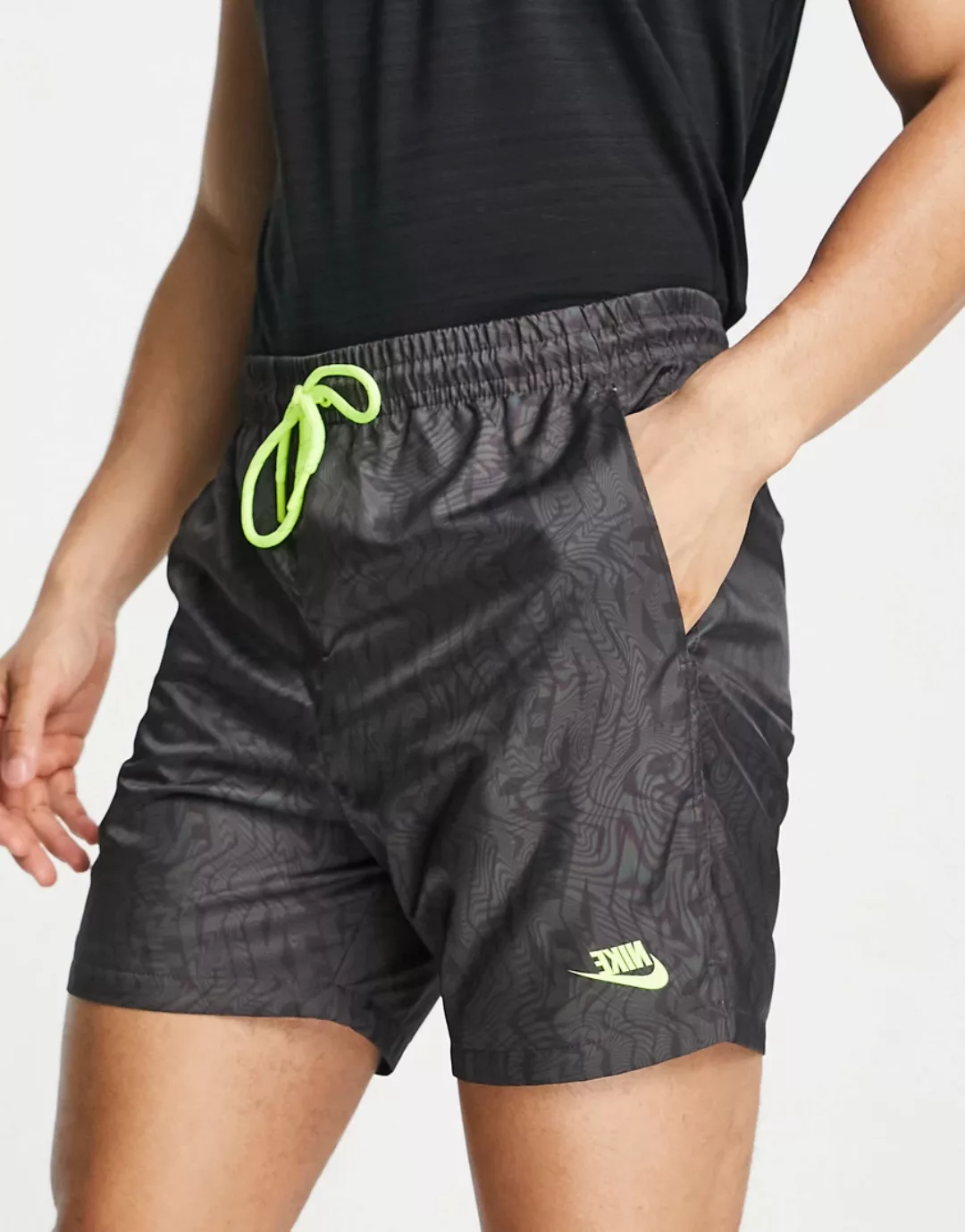 Nike – Shorts in Grau günstig online kaufen
