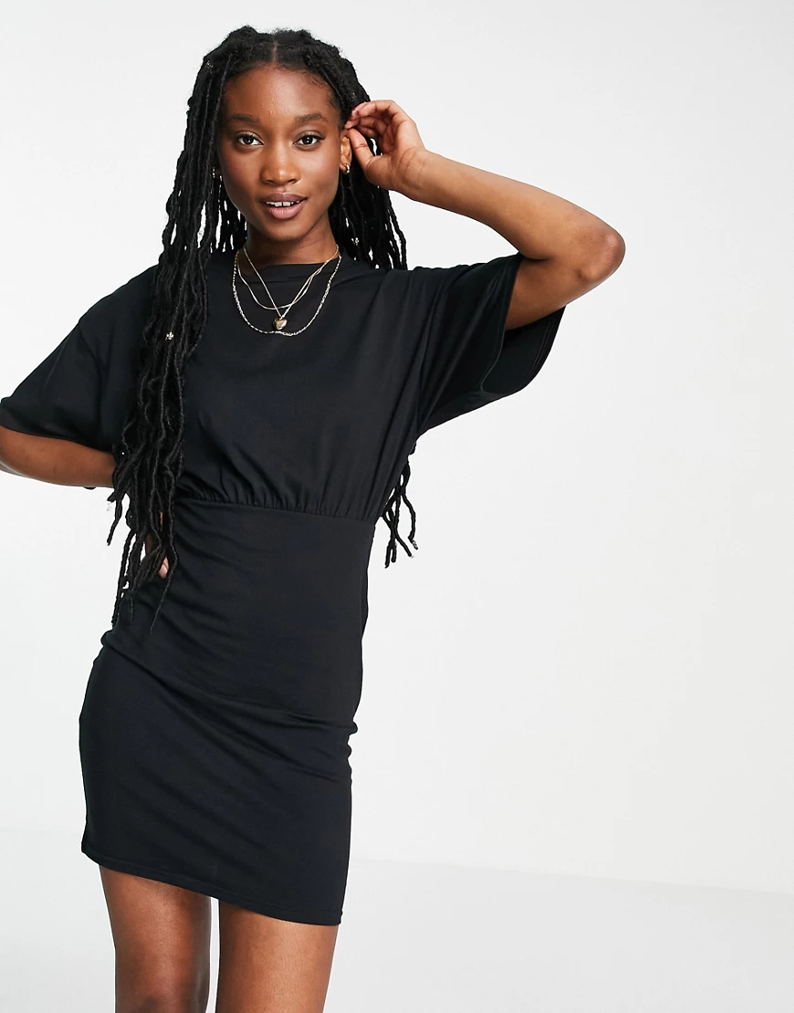 ASOS DESIGN – Figurbetontes T-Shirt-Kleid in Schwarz mit Oversize-Oberteil günstig online kaufen