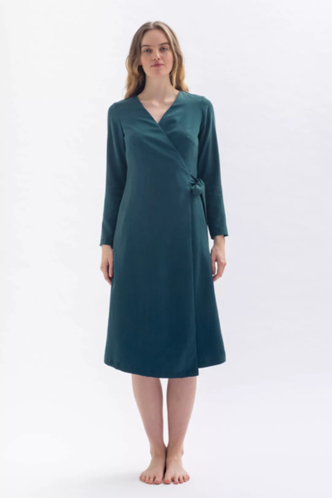 Minimalistisches Wickelkleid *Ma-laa* Aus 100% Tencel In Blau Oder Petrolgr günstig online kaufen