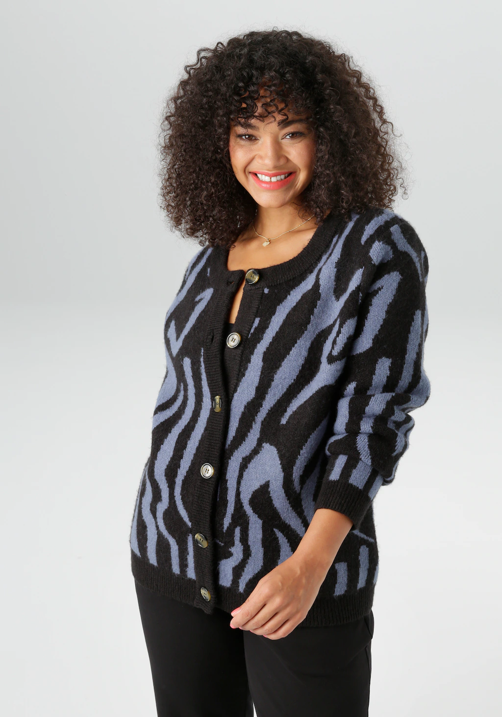 Aniston PLUS Strickjacke, mit auffälligen Strickmuster - NEUE KOLLEKTION günstig online kaufen