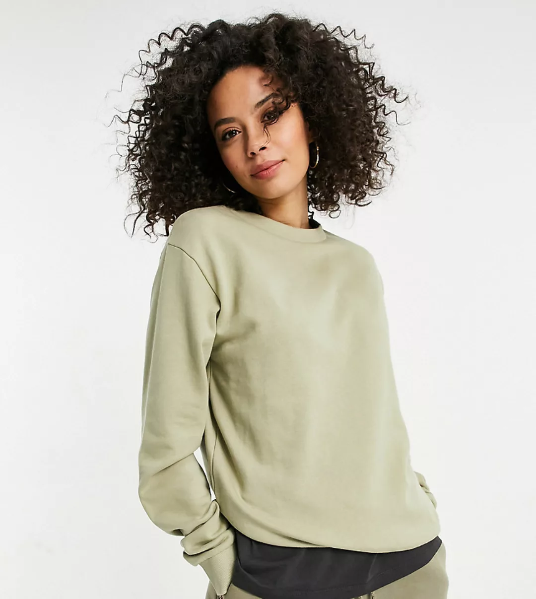 ASOS DESIGN Tall – Ultimate – Sweatshirt aus Bio-Baumwolle in verwaschenem günstig online kaufen