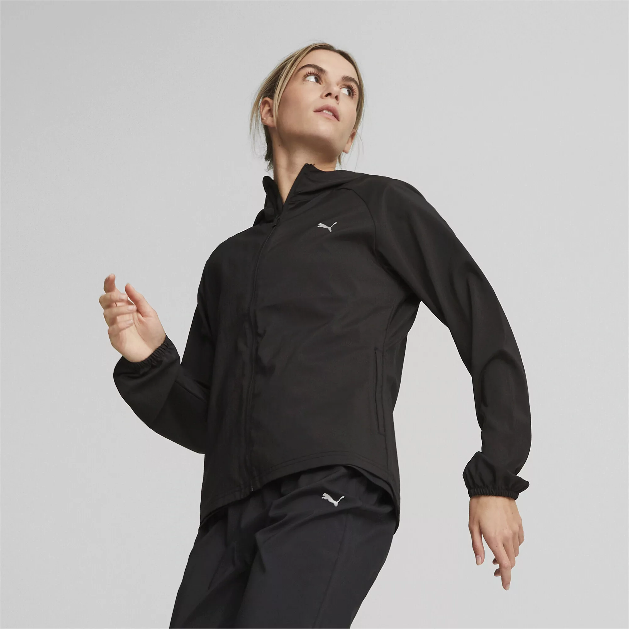 PUMA Laufjacke "RUN FAVOURITE Gewebte Kapuzenjacke Damen" günstig online kaufen