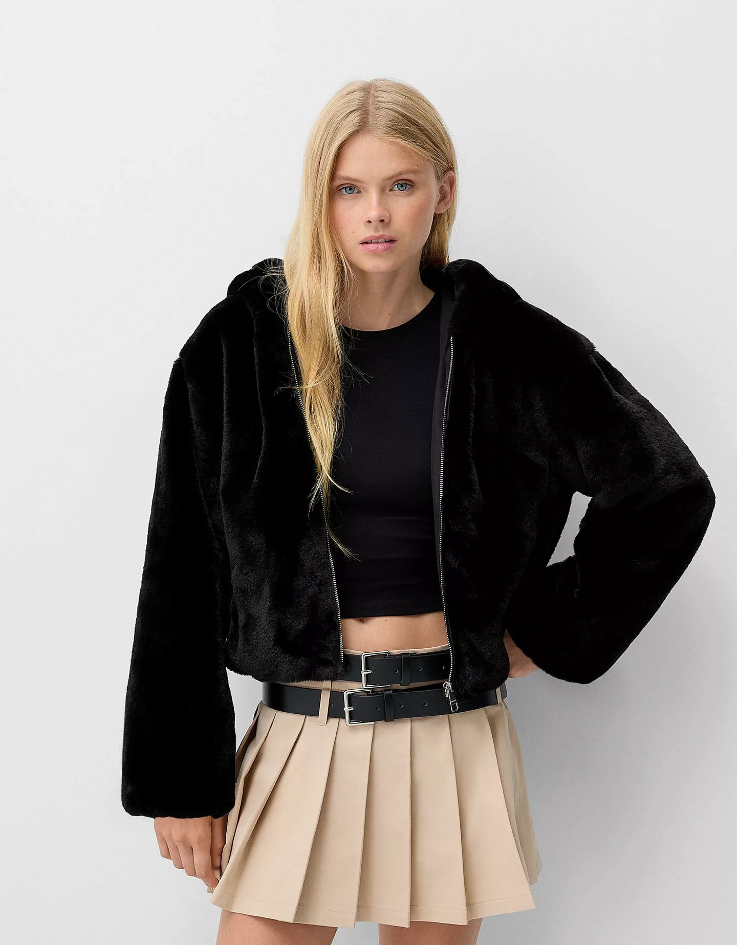 Bershka Plüschjacke Mit Kapuze Damen Xl Schwarz günstig online kaufen