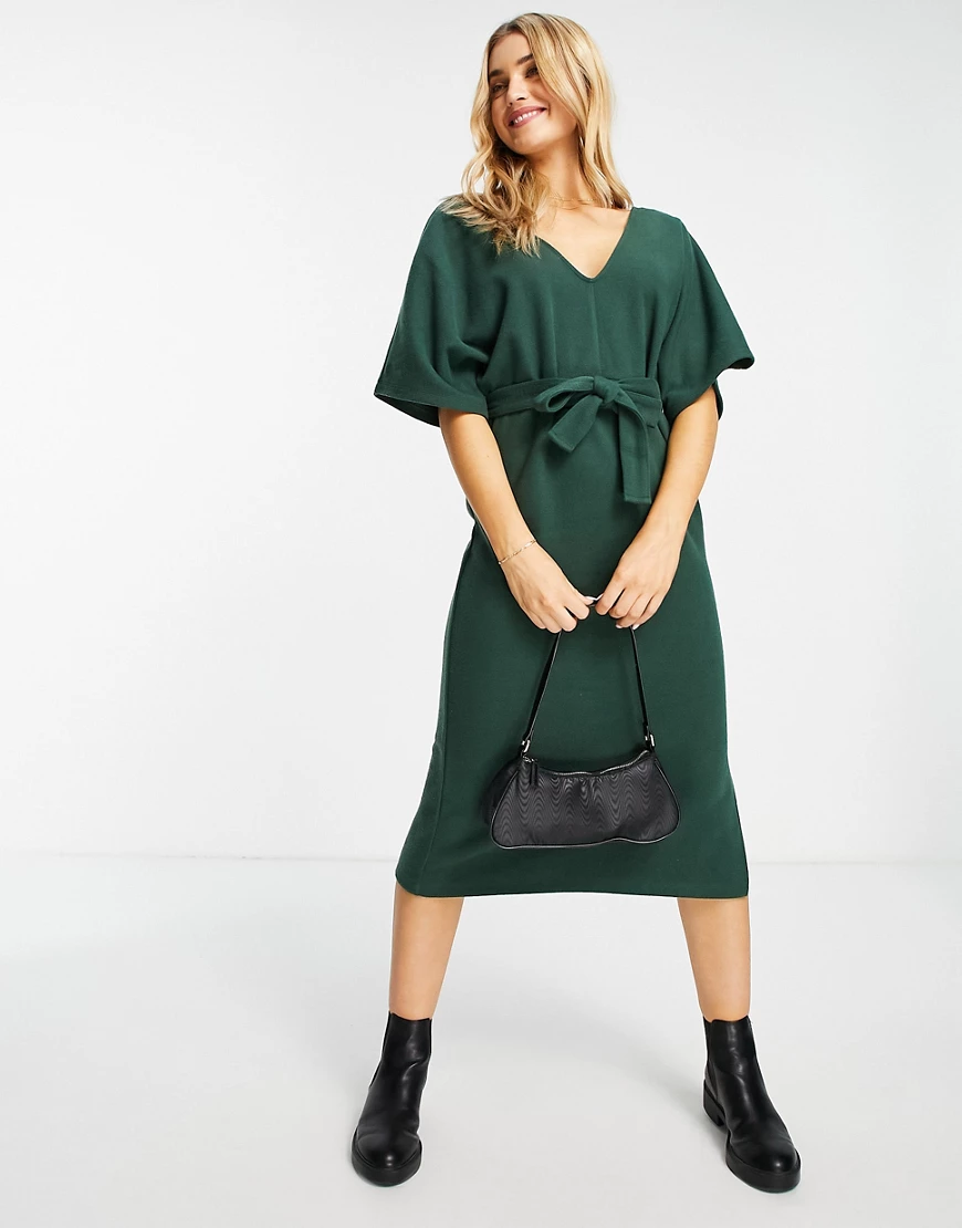 ASOS DESIGN – Superweiches Midi-Pulloverkleid in Tannengrün mit V-Ausschnit günstig online kaufen