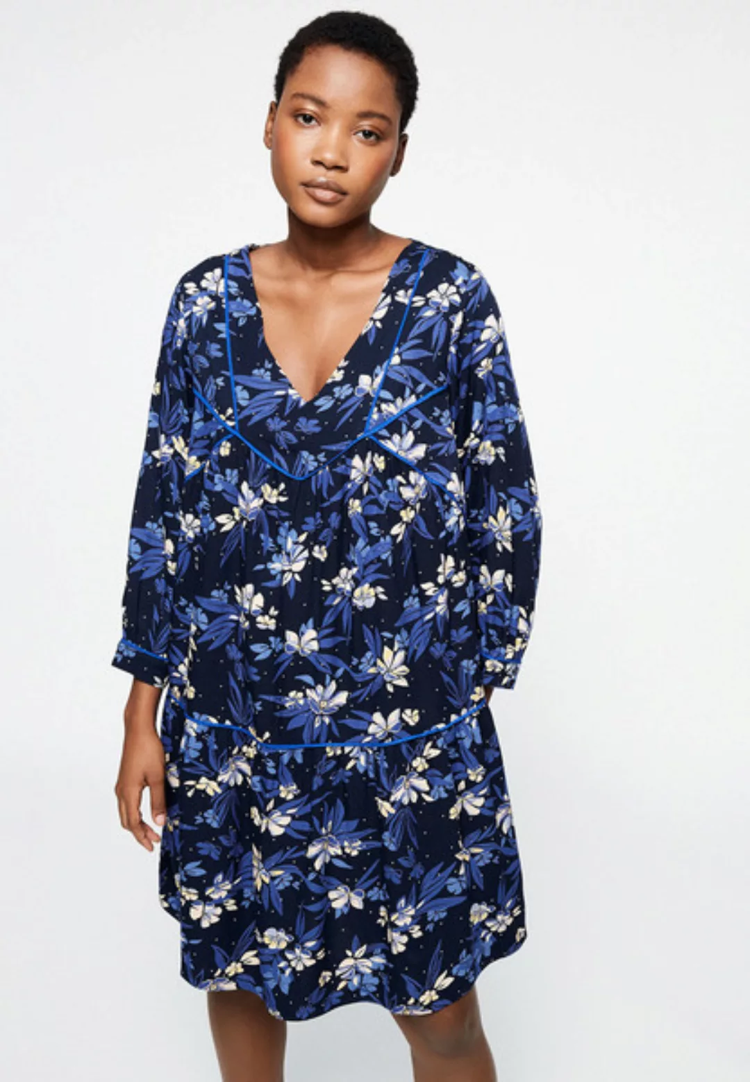 Meretaa Dispersed Flowers - Damen Kleid Aus Lenzing Ecovero günstig online kaufen