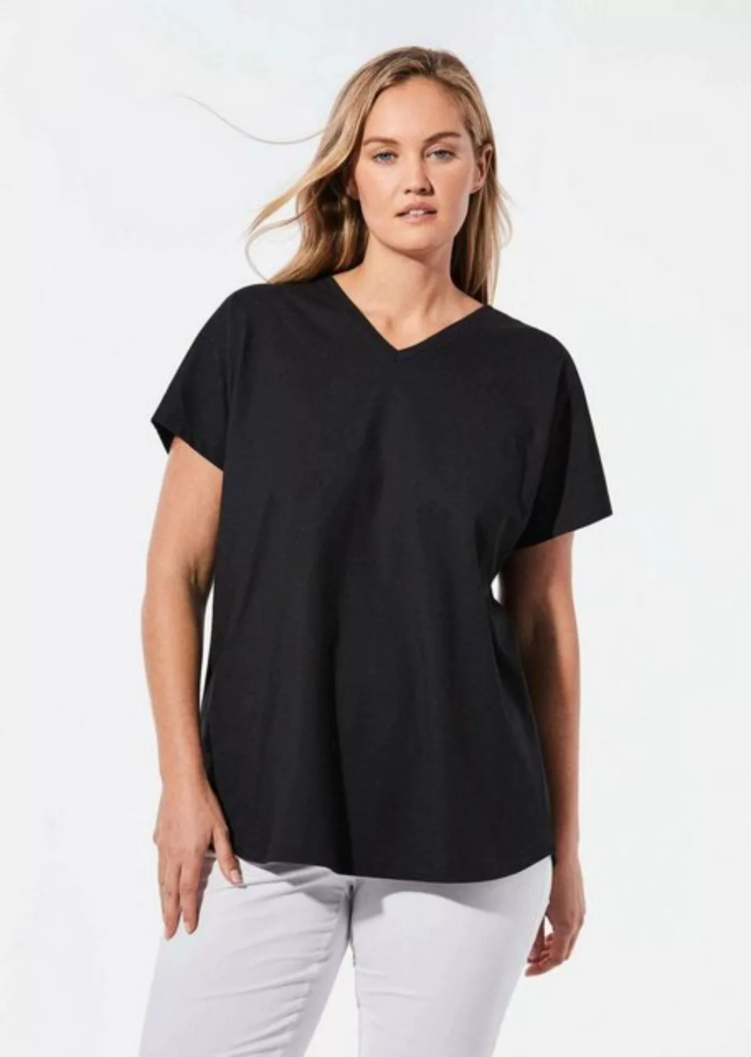 GOLDNER T-Shirt Shirt mit V-Ausschnitt (CURVY) günstig online kaufen