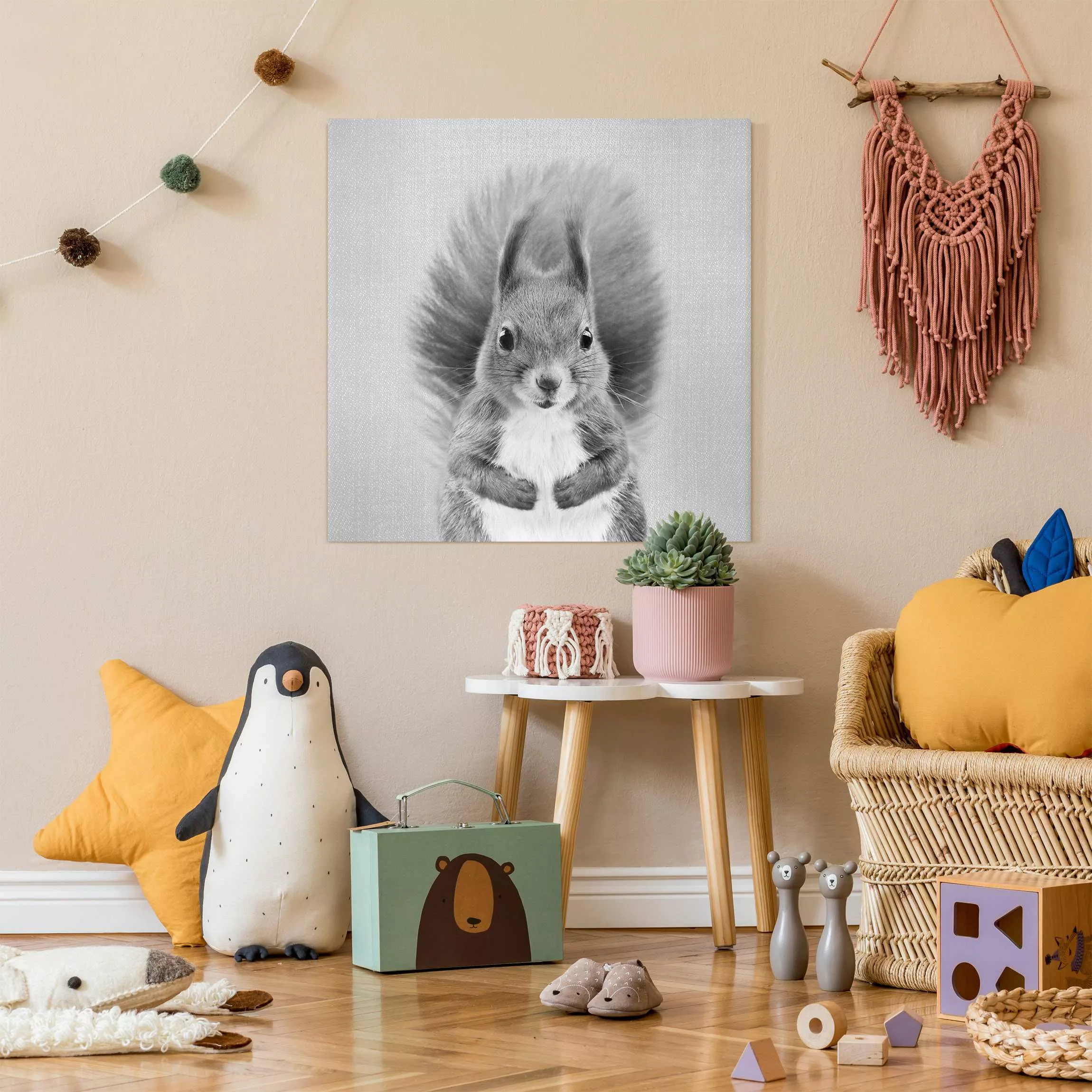 Leinwandbild Eichhörnchen Elisabeth Schwarz Weiß günstig online kaufen
