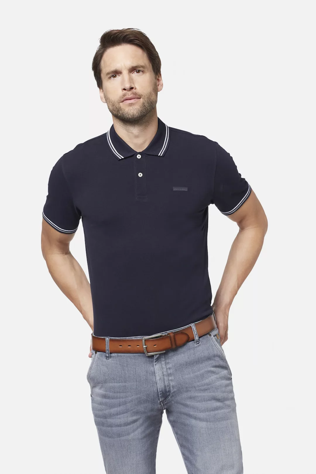 bugatti Poloshirt, mit sportiven Kontraststreifen günstig online kaufen