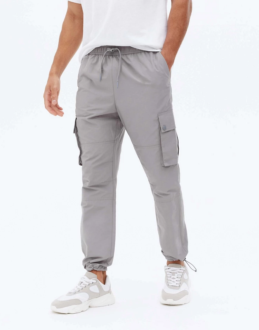 New Look – Cargo-Jogginghose in Hellgrau günstig online kaufen