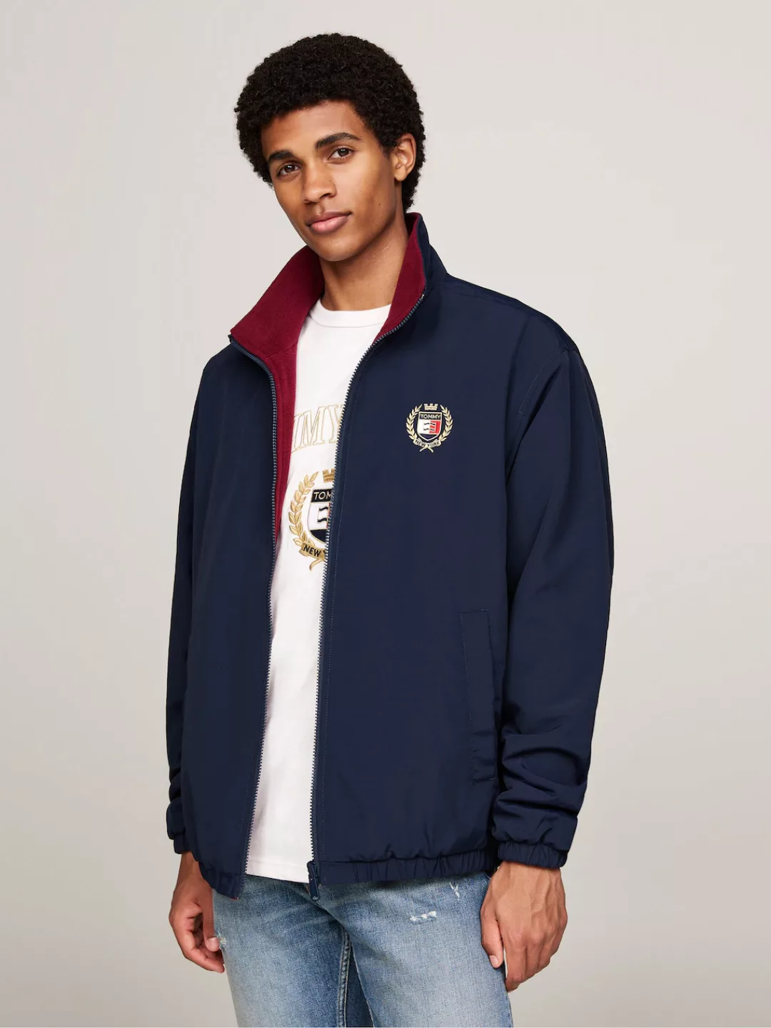 Tommy Jeans Windbreaker "TJM POLAR CREST REVERSE JKT EXT", Stickerei auf Br günstig online kaufen