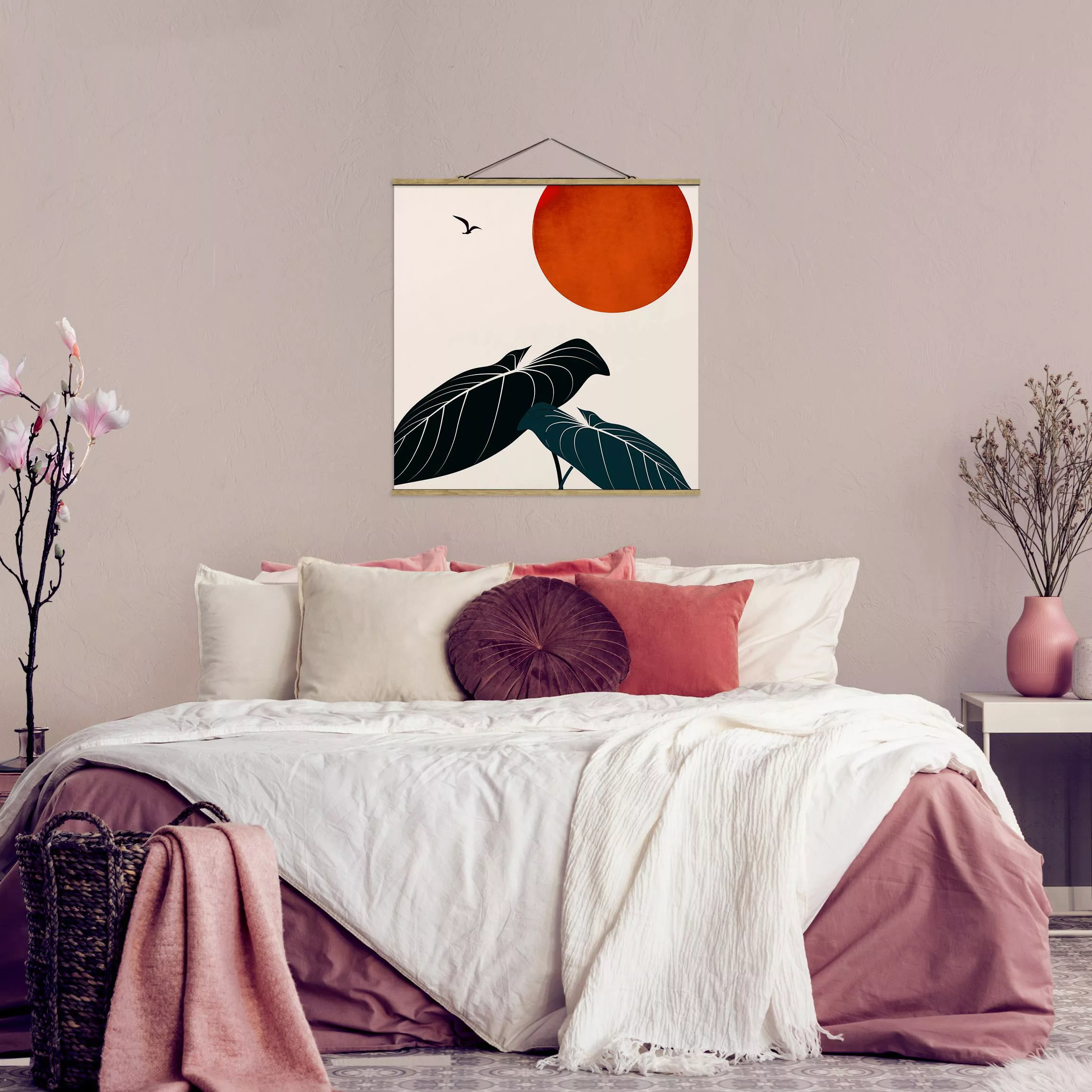 Stoffbild mit Posterleisten Nachttraum - Pflanze und rote Sonne günstig online kaufen