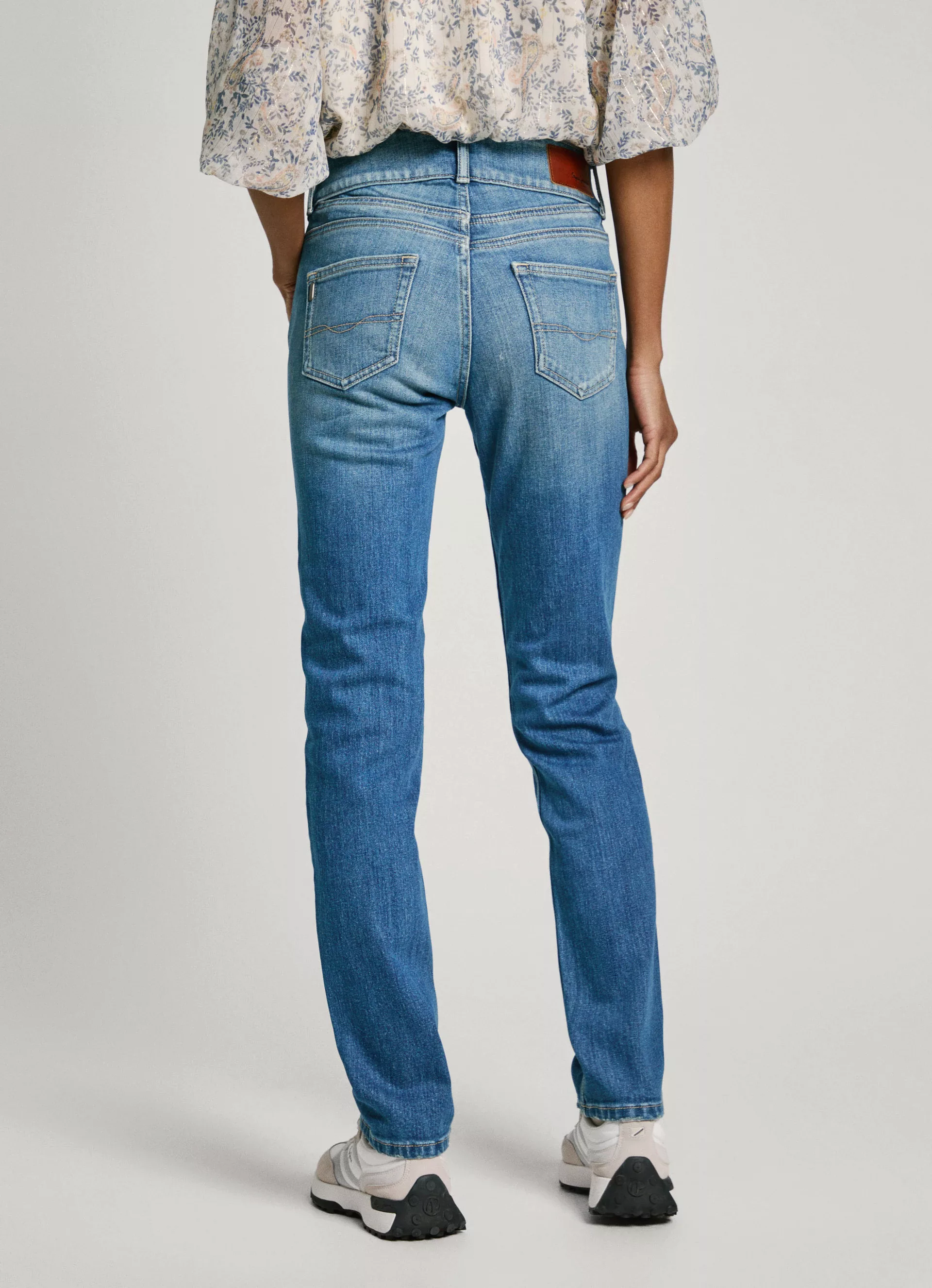 Pepe Jeans Slim-fit-Jeans SLIM JEANS MW mit extrabreitem Bund mit Doppelkno günstig online kaufen