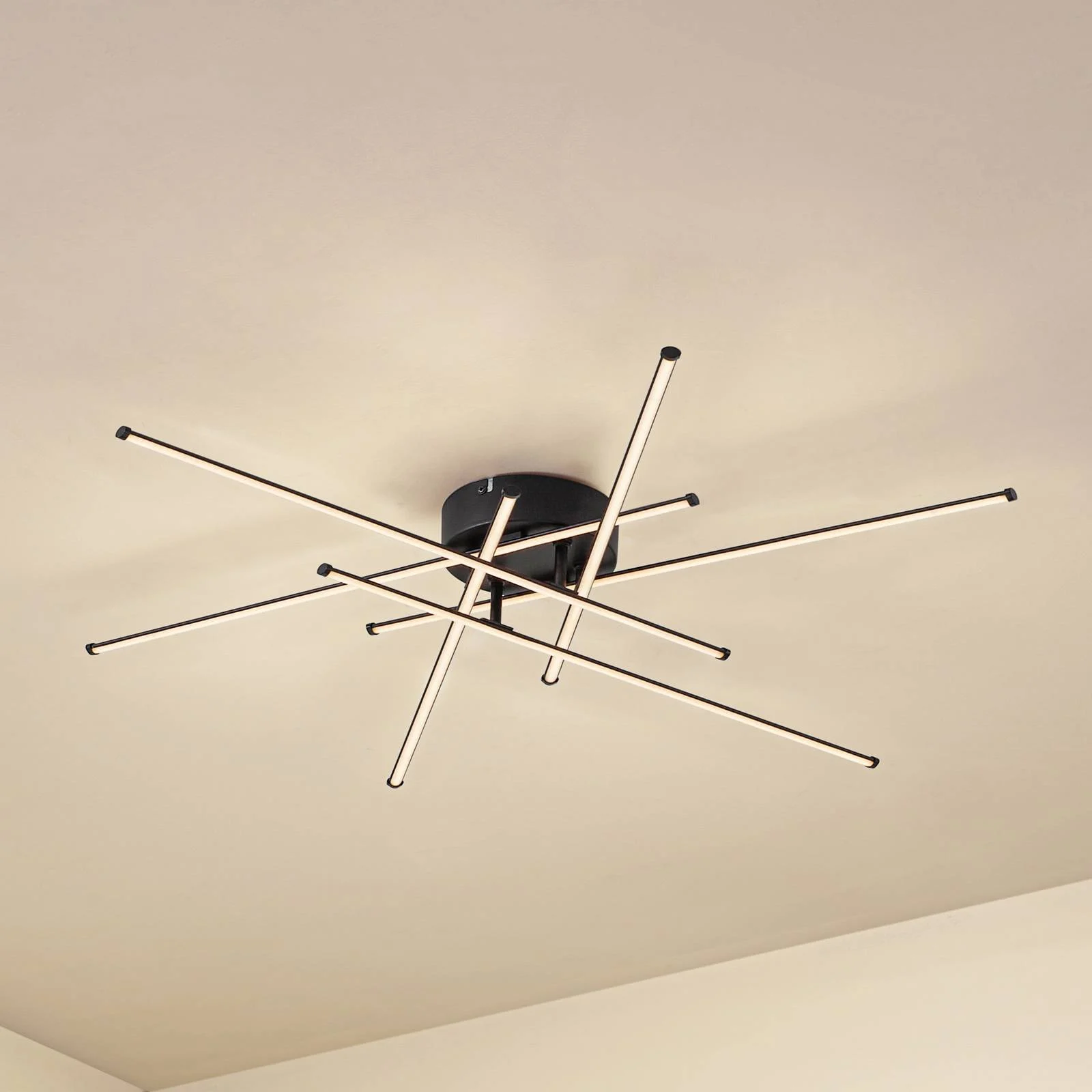 Lindby LED-Deckenleuchte Elviano, Ø 80 cm, schwarz, 3.000 K günstig online kaufen