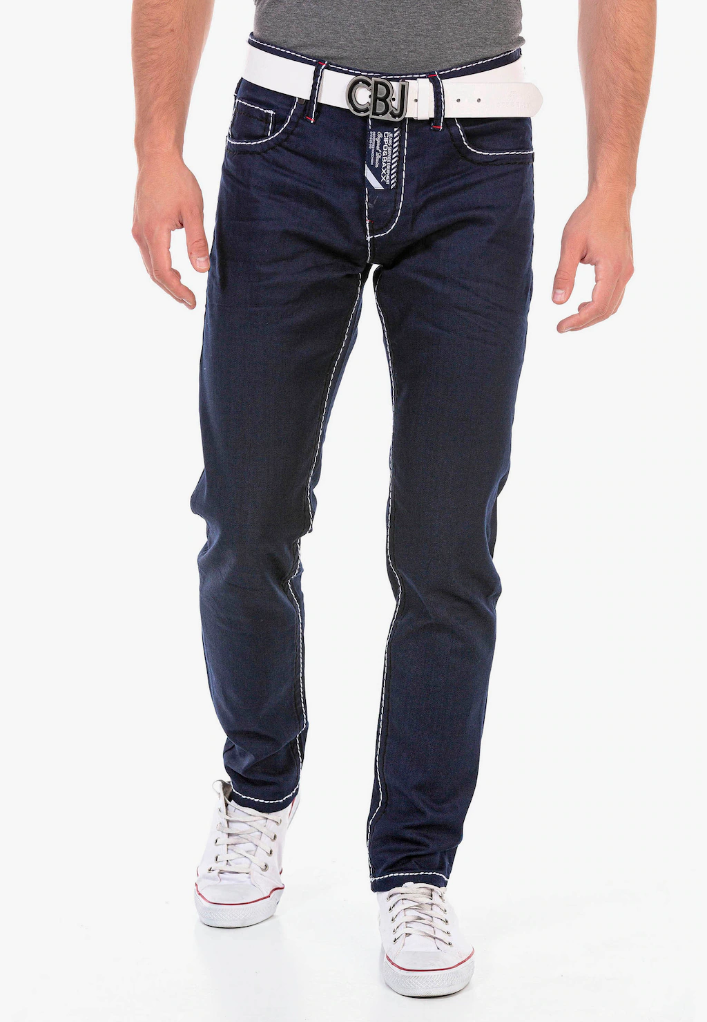 Cipo & Baxx Straight-Jeans, mit trendigen Kontrastnähten günstig online kaufen