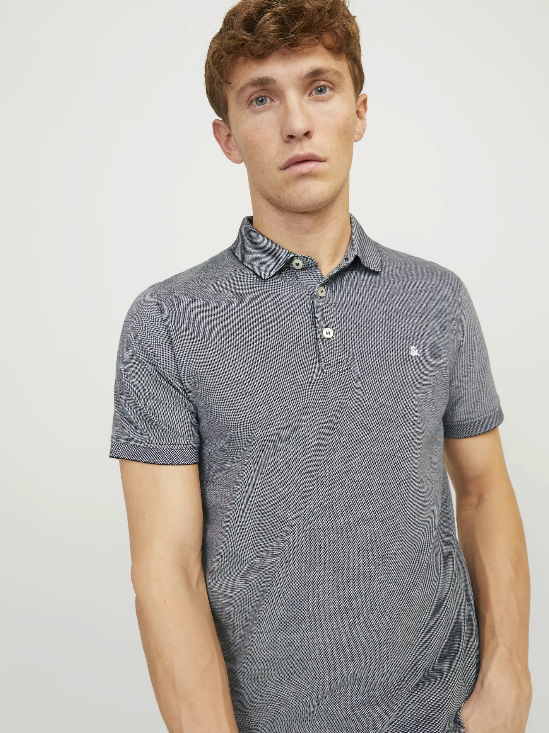 Jack & Jones Poloshirt JJEPAULOS POLO SS NOOS mit Logo Stickerei günstig online kaufen