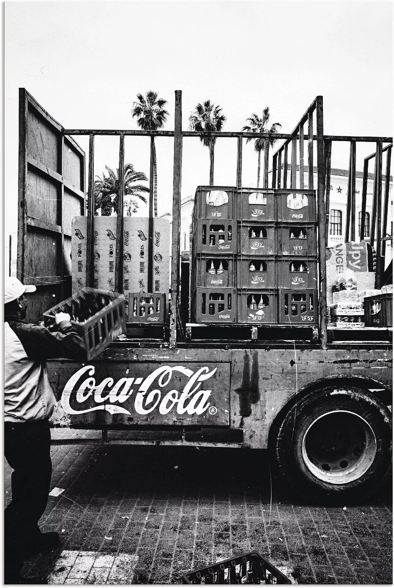 Artland Wandbild "CocaCola-LKW in El Jadida - Marokko", Auto, (1 St.), als günstig online kaufen