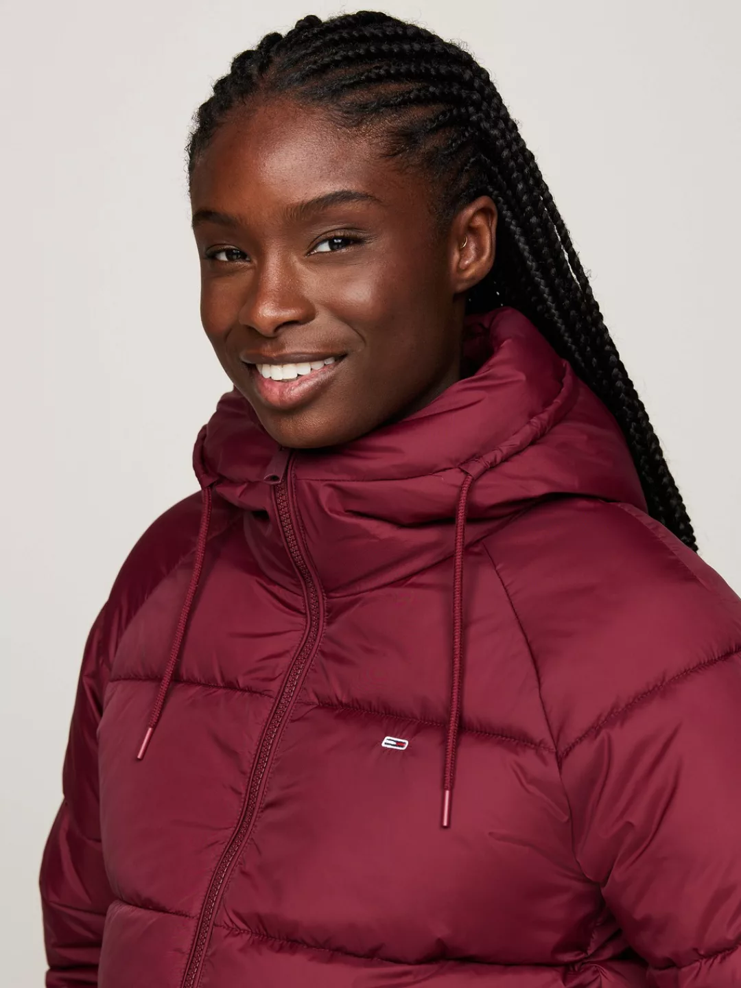 Tommy Jeans Steppjacke "TJW ASPEN PUFFER EXT", mit Kapuze, mit Logostickere günstig online kaufen