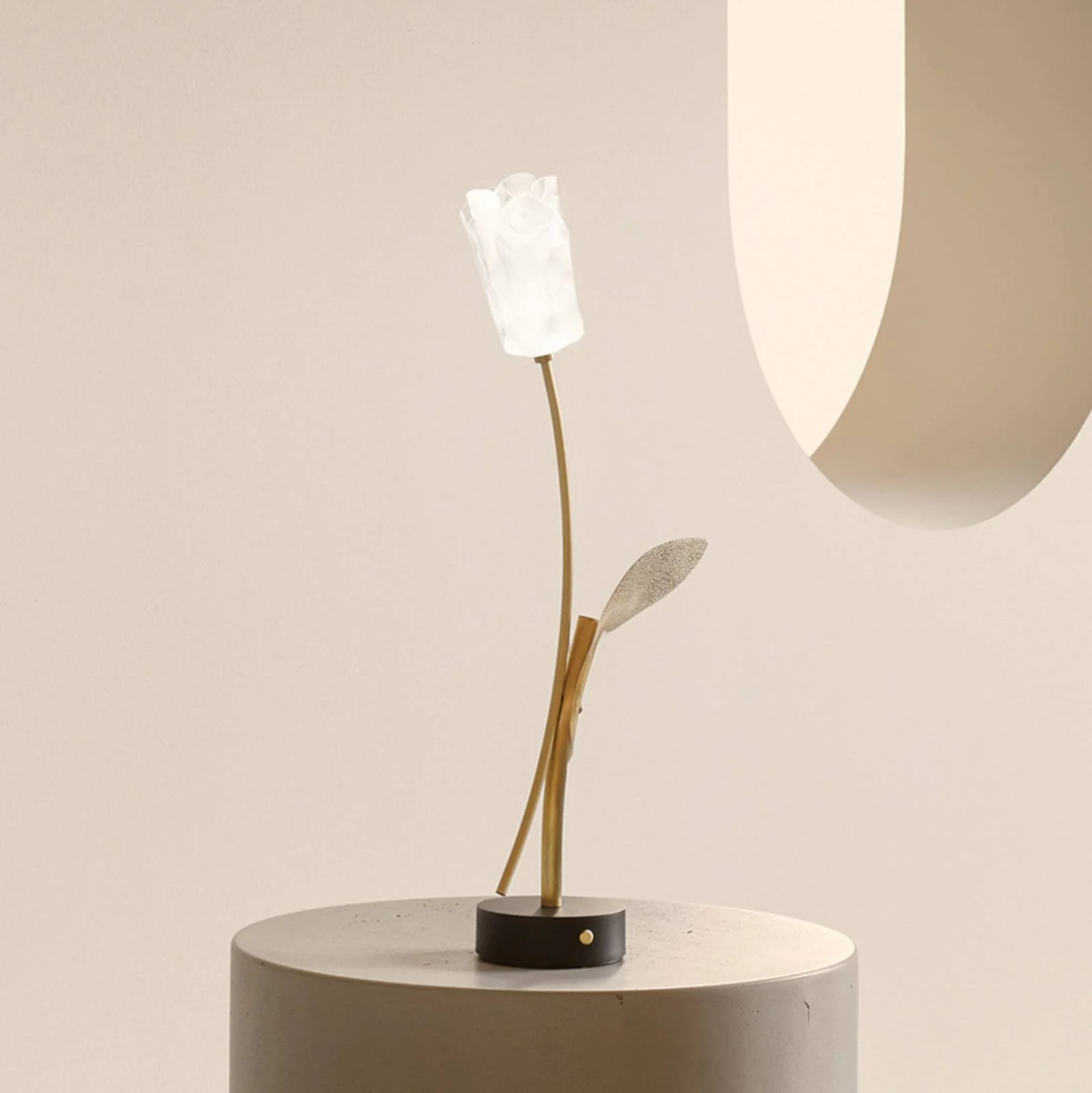 Slamp LED-Akku-Tischlampe Tulip, Fuß schwarz günstig online kaufen