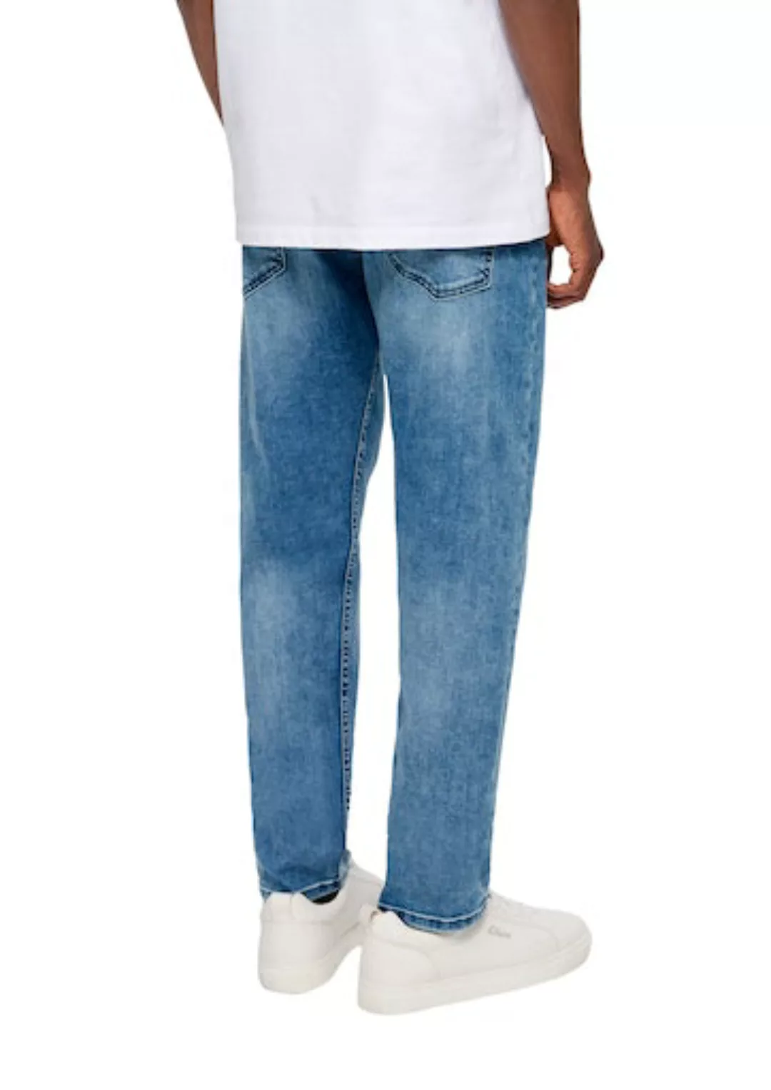 s.Oliver Tapered-fit-Jeans mit Label-Badge günstig online kaufen