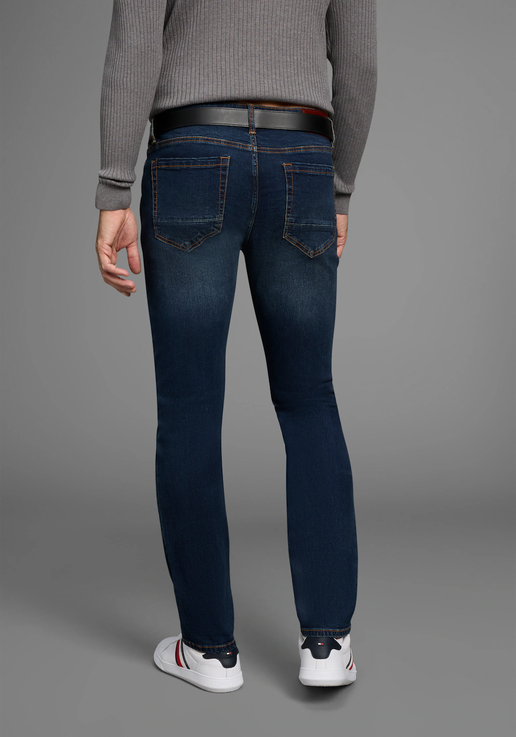 Bruno Banani Straight-Jeans "Hutch", gerade Beinform, teilweise mit modisch günstig online kaufen
