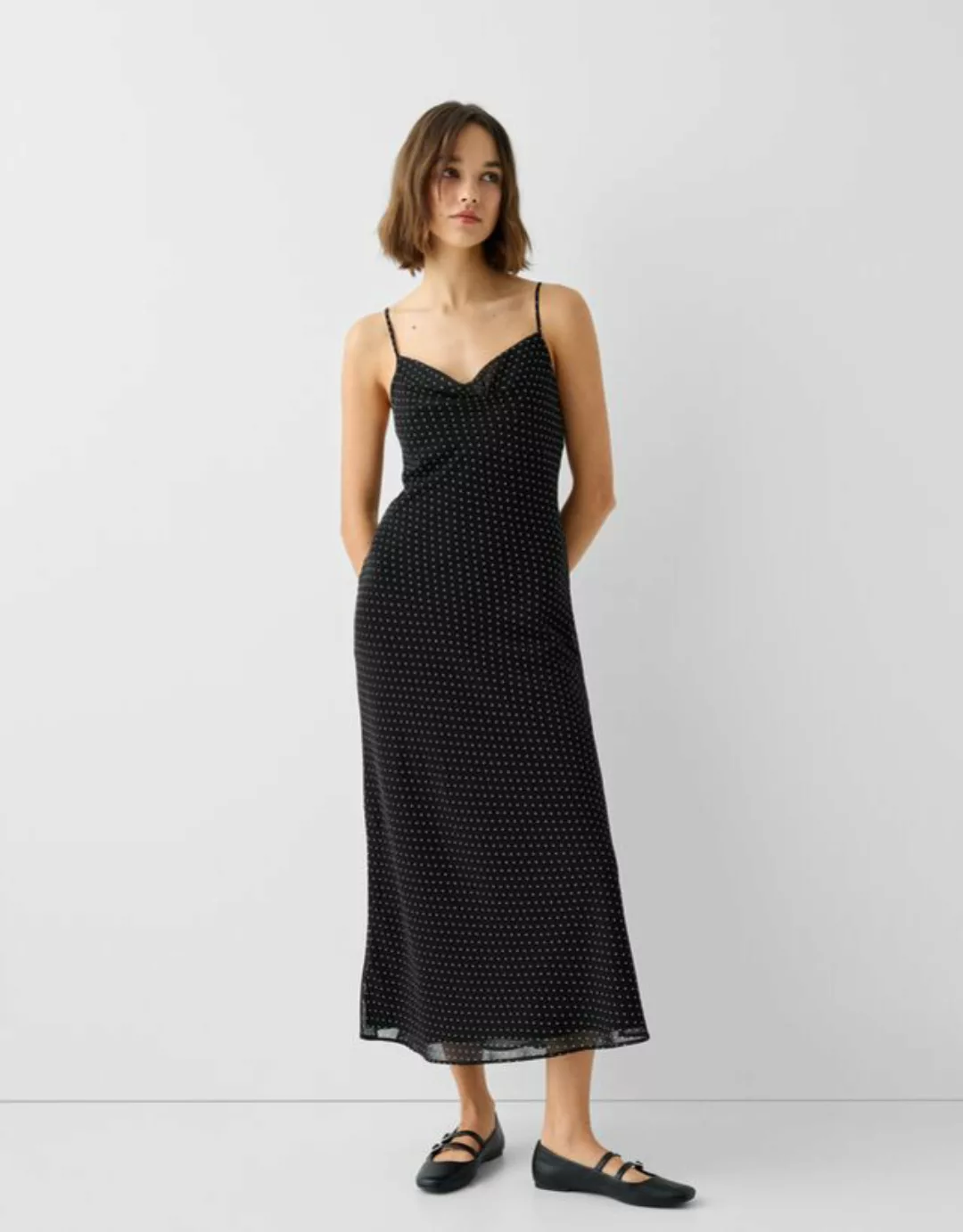 Bershka Langes Kleid Aus Chiffon Mit Tupfen Damen L Schwarz günstig online kaufen