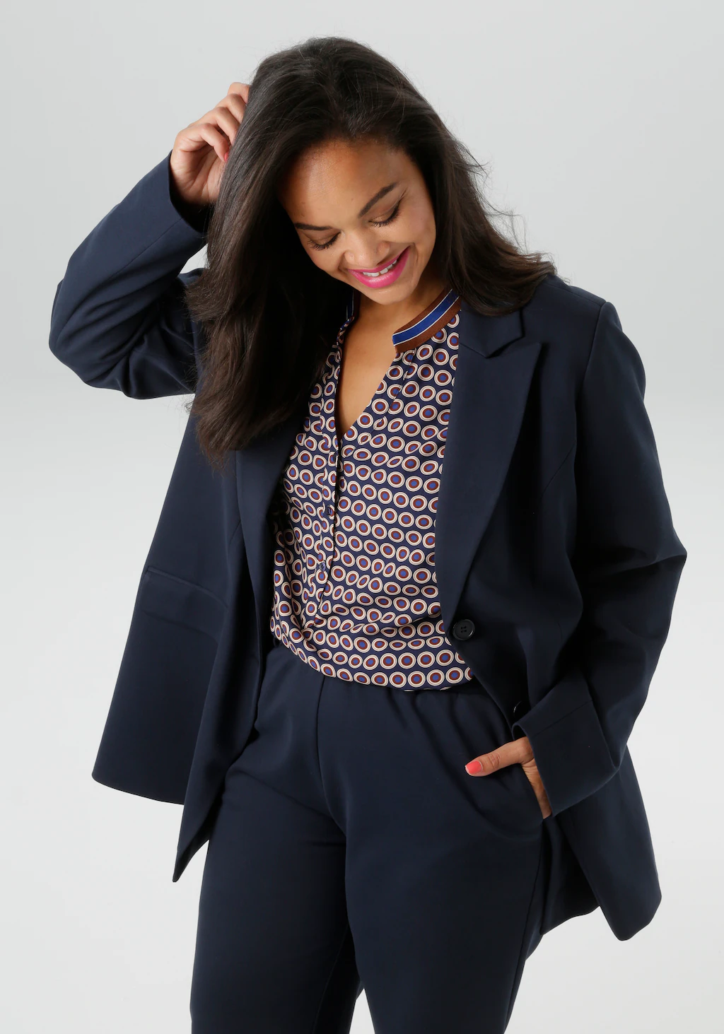 Aniston PLUS Jerseyblazer, aus super bequemer elastischer Qualität - NEUE K günstig online kaufen