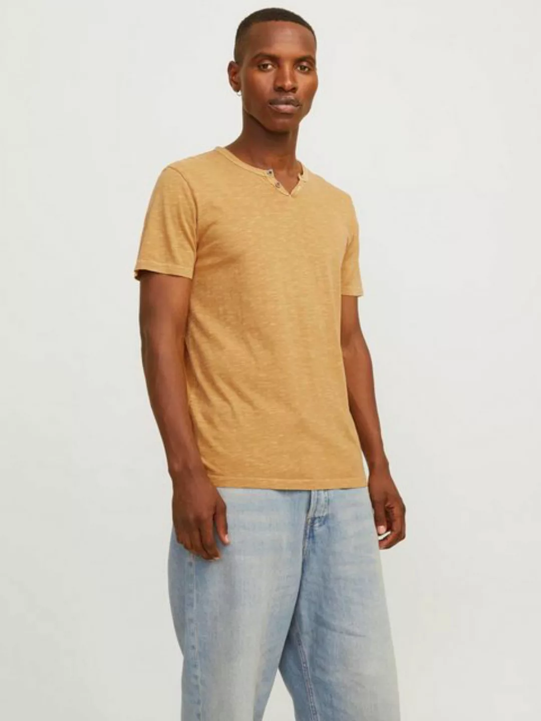 Jack & Jones T-Shirt JJESPLIT NECK TEE SS NOOS mit V-Ausschnitt günstig online kaufen