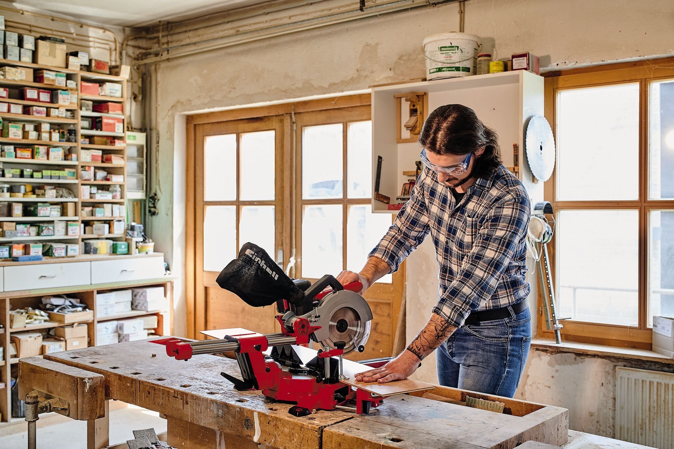 Einhell Power X-Change Akku-Zug-Kapp-Gehrungssäge TE-SM 36/210 Li Solo günstig online kaufen