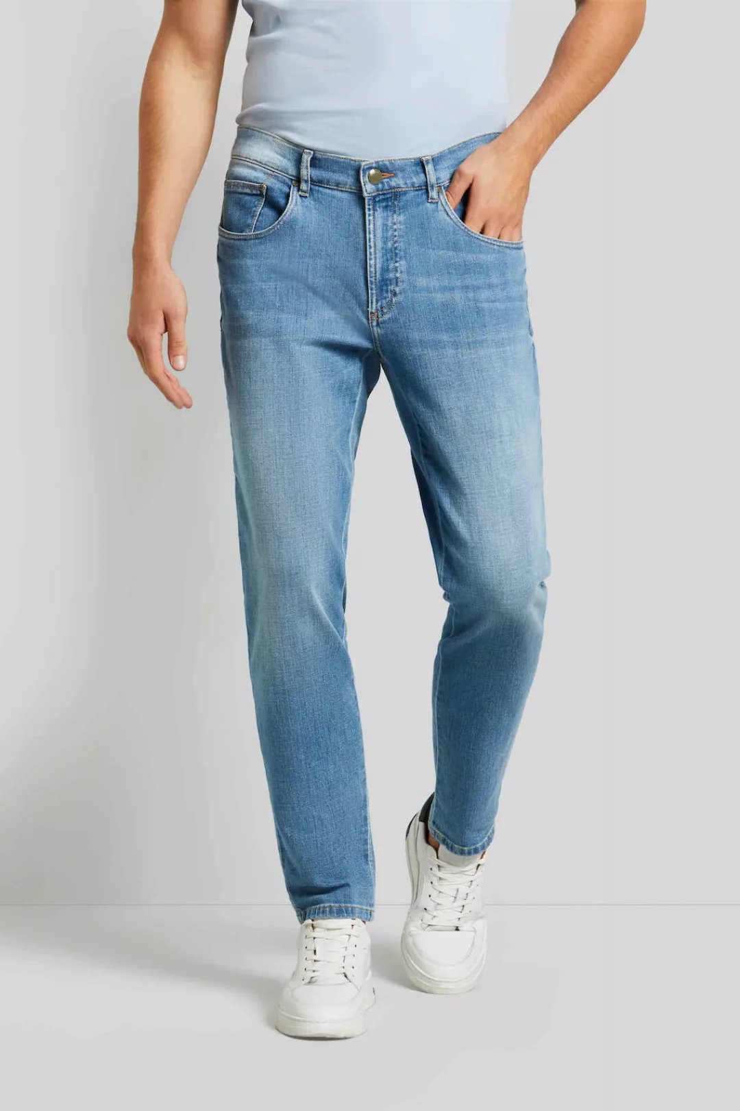 bugatti 5-Pocket-Jeans, in Tarpered Fit günstig online kaufen