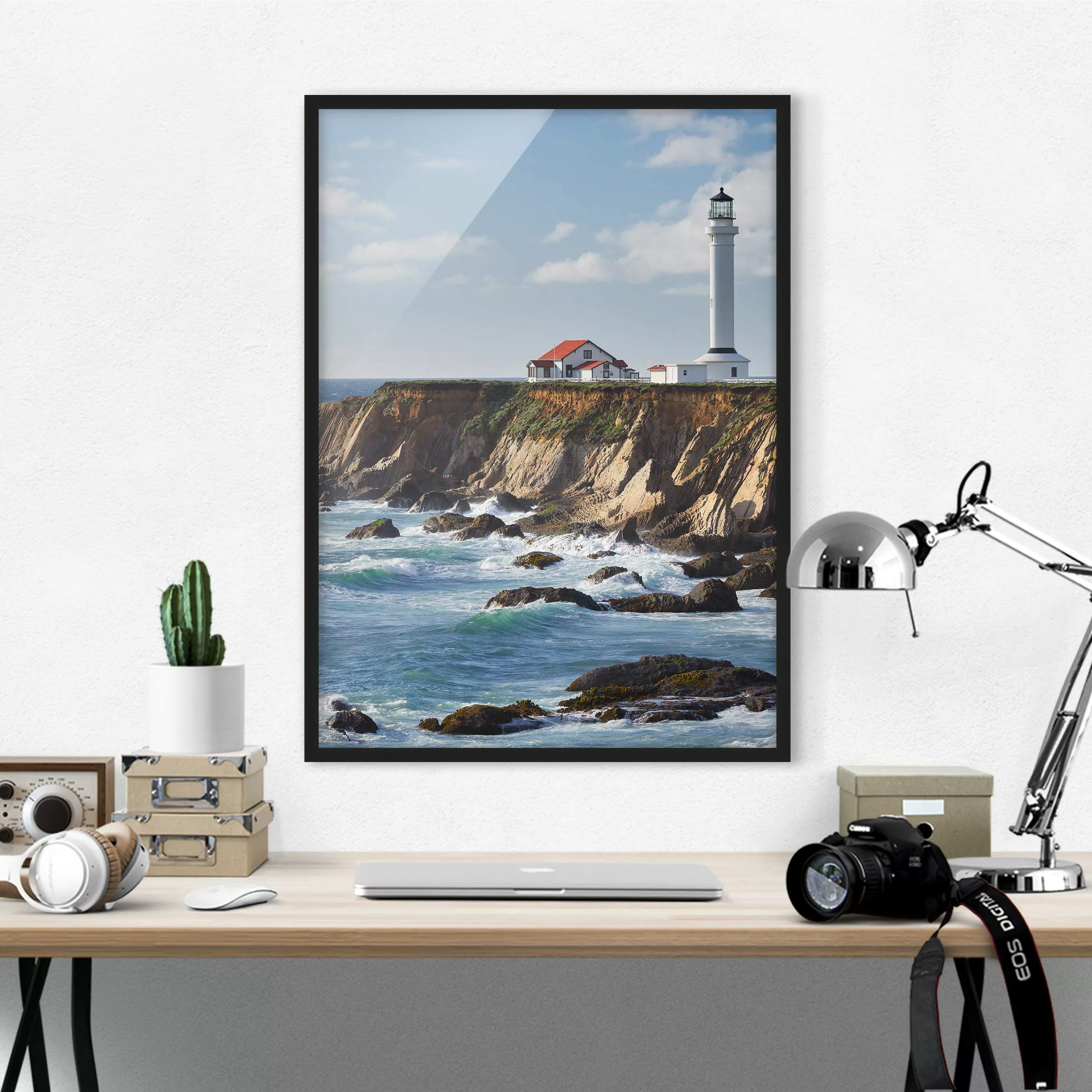 Bild mit Rahmen Strand - Hochformat Point Arena Lighthouse Kalifornien günstig online kaufen