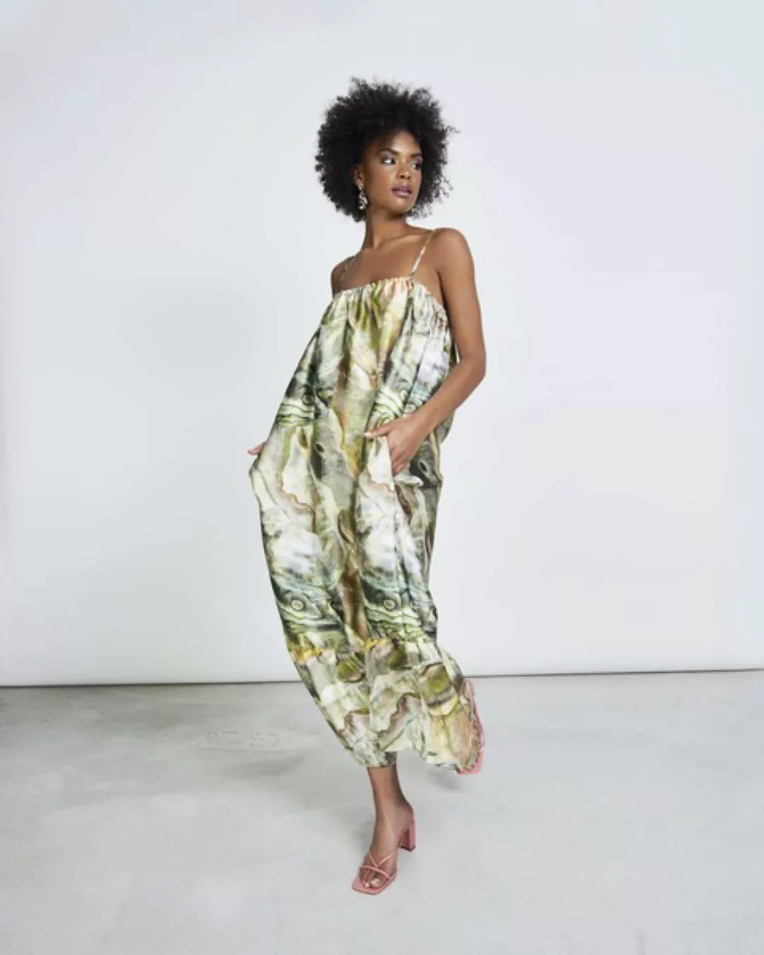 Kleid Leonie Aus Recyceltem Polyester günstig online kaufen
