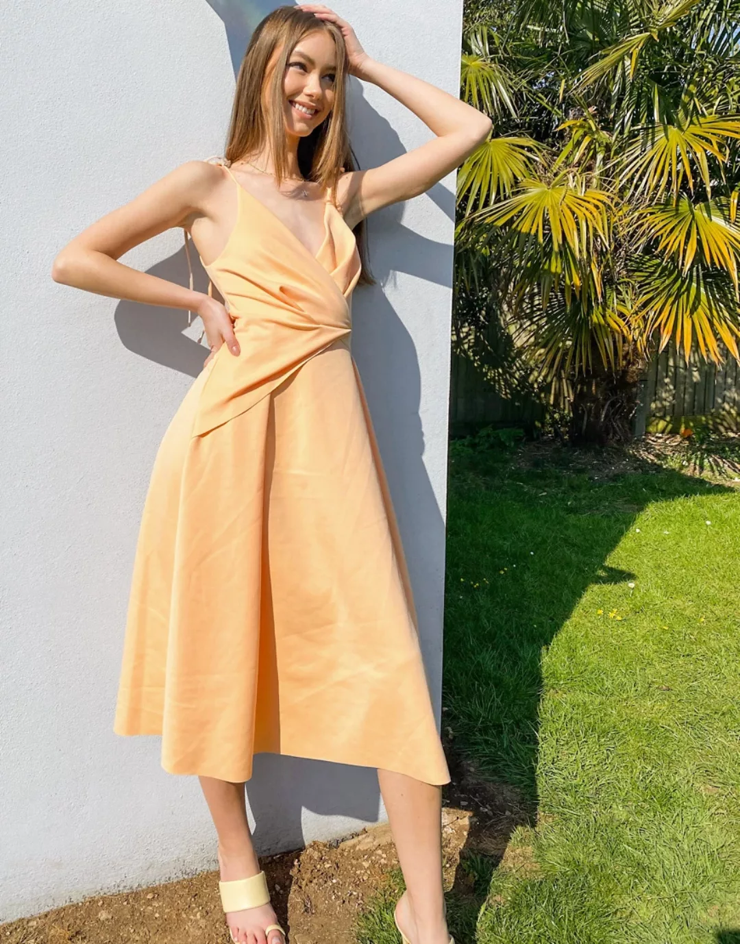 ASOS DESIGN – Midi-Skater-Kleid mit Spaghetti-Trägern und Umschlagfalte in günstig online kaufen
