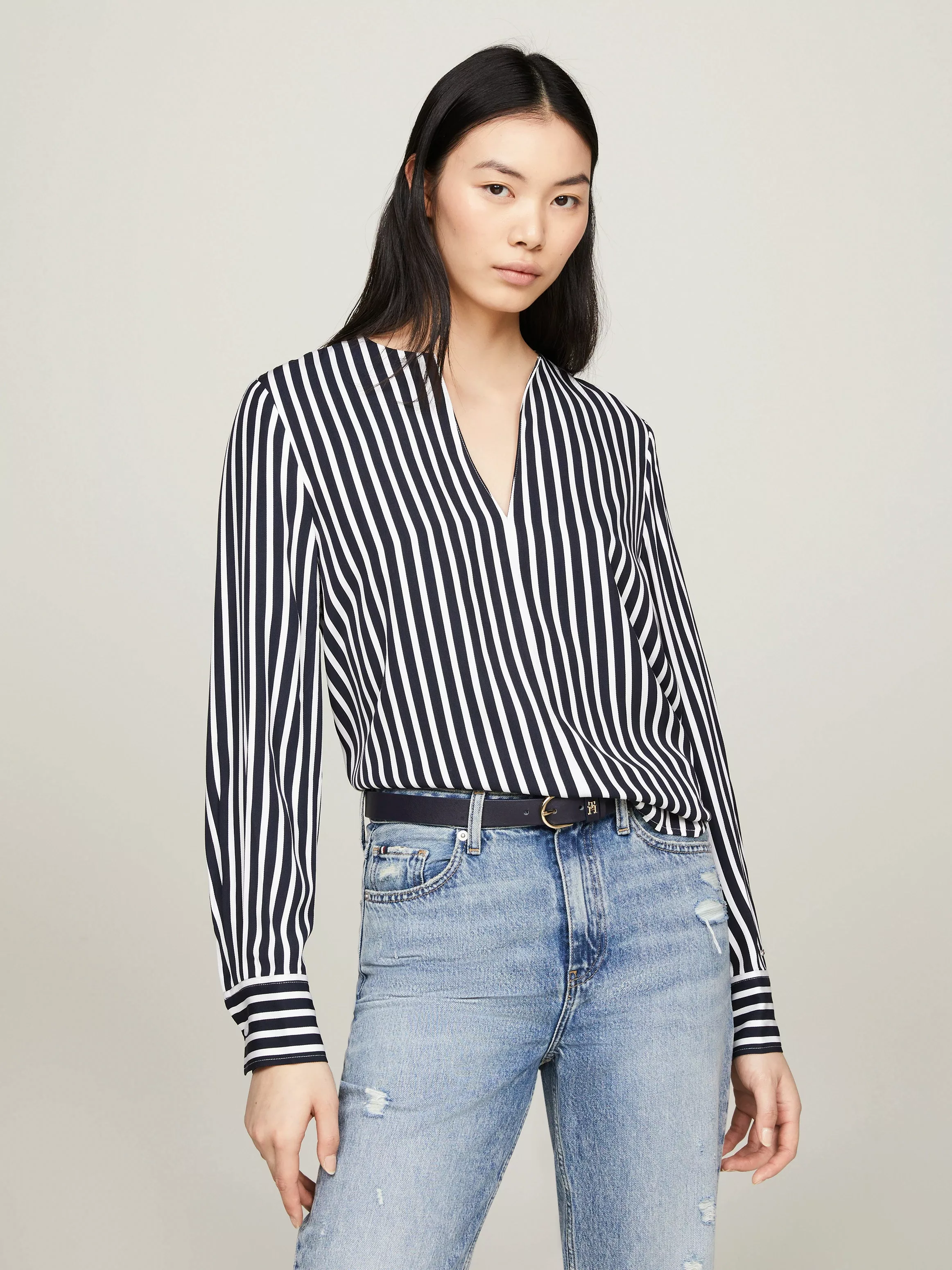 Tommy Hilfiger Langarmbluse "FLUID STRIPE V-NECK LS BLOUSE", Im mocischem S günstig online kaufen