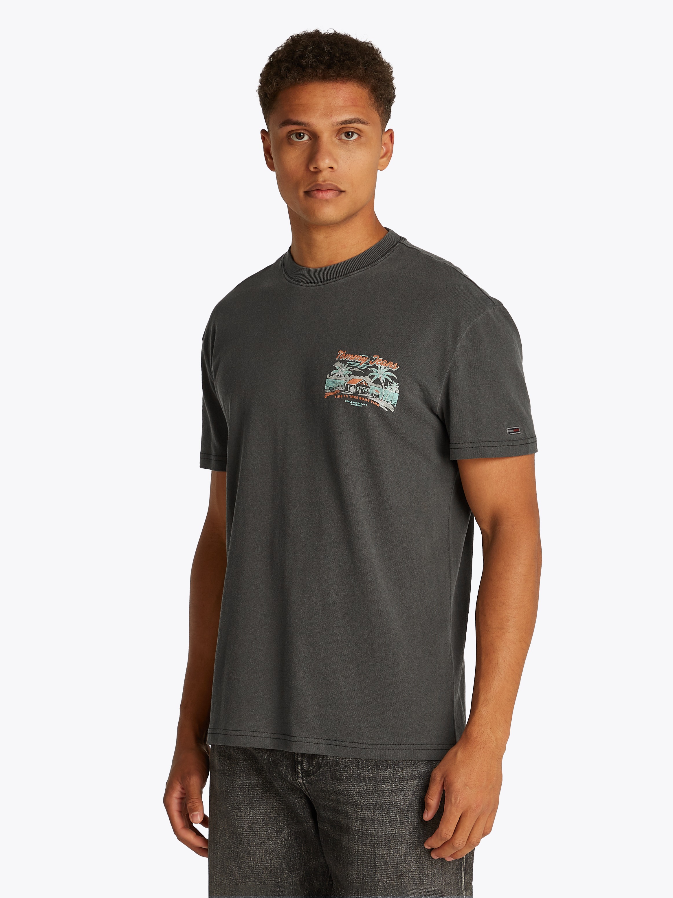 Tommy Jeans T-Shirt "TJM REG CABANA SS TEE EXT", mit großem Rückenprint Bac günstig online kaufen