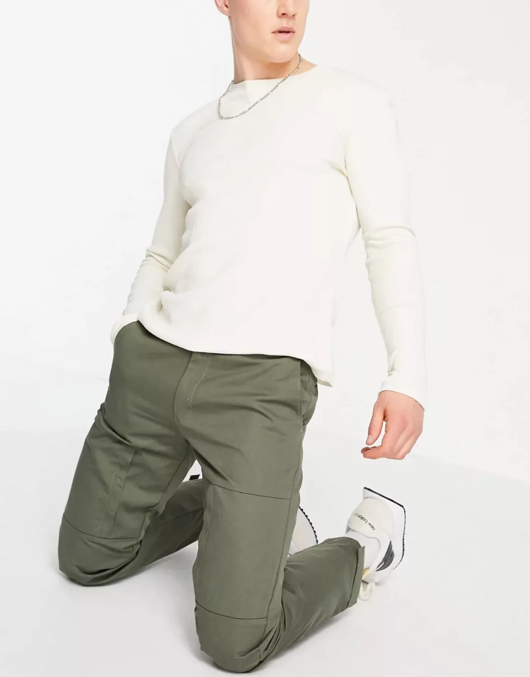 Topman – Hose mit geradem Schnitt in Khaki-Grün günstig online kaufen