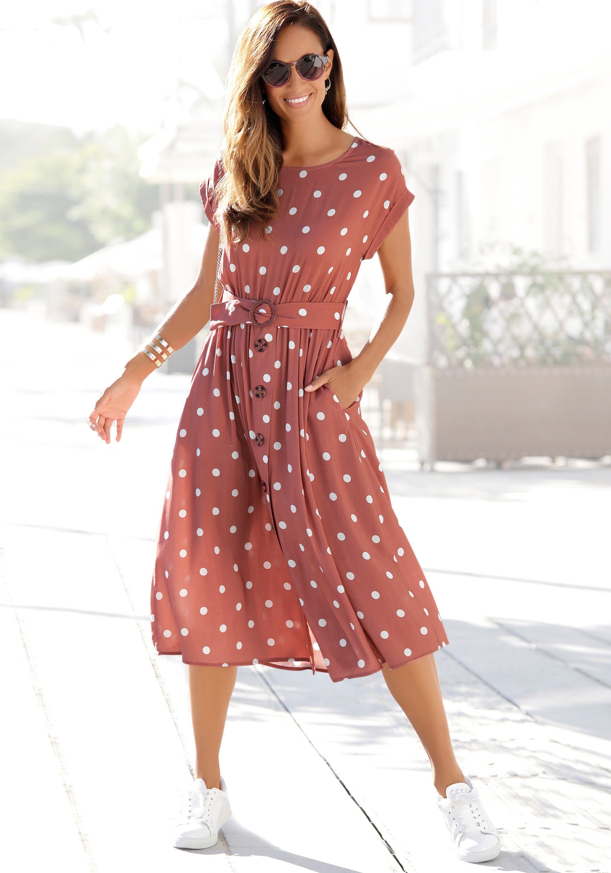 LASCANA Midikleid, (mit Gürtel), mit Punktedruck und Taschen, Sommerkleid günstig online kaufen