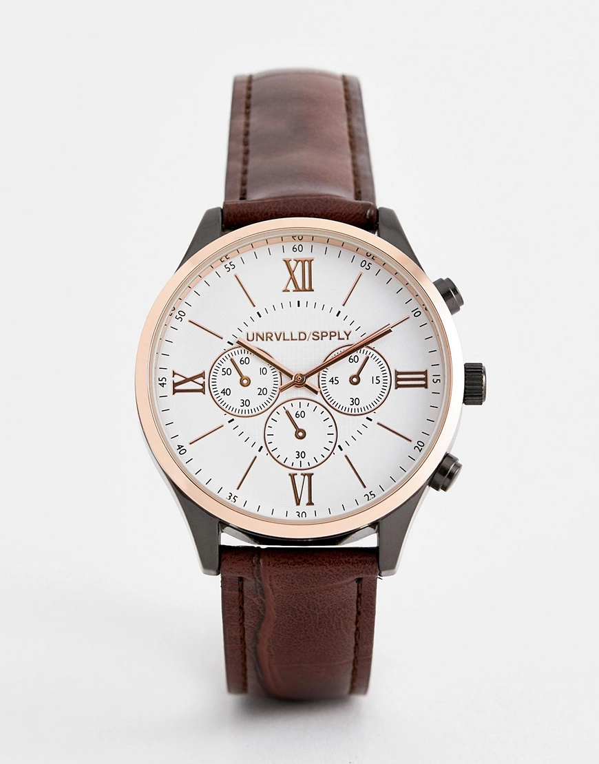 ASOS DESIGN – Klassische Uhr mit unterschiedlicher Metallverarbeitung und A günstig online kaufen