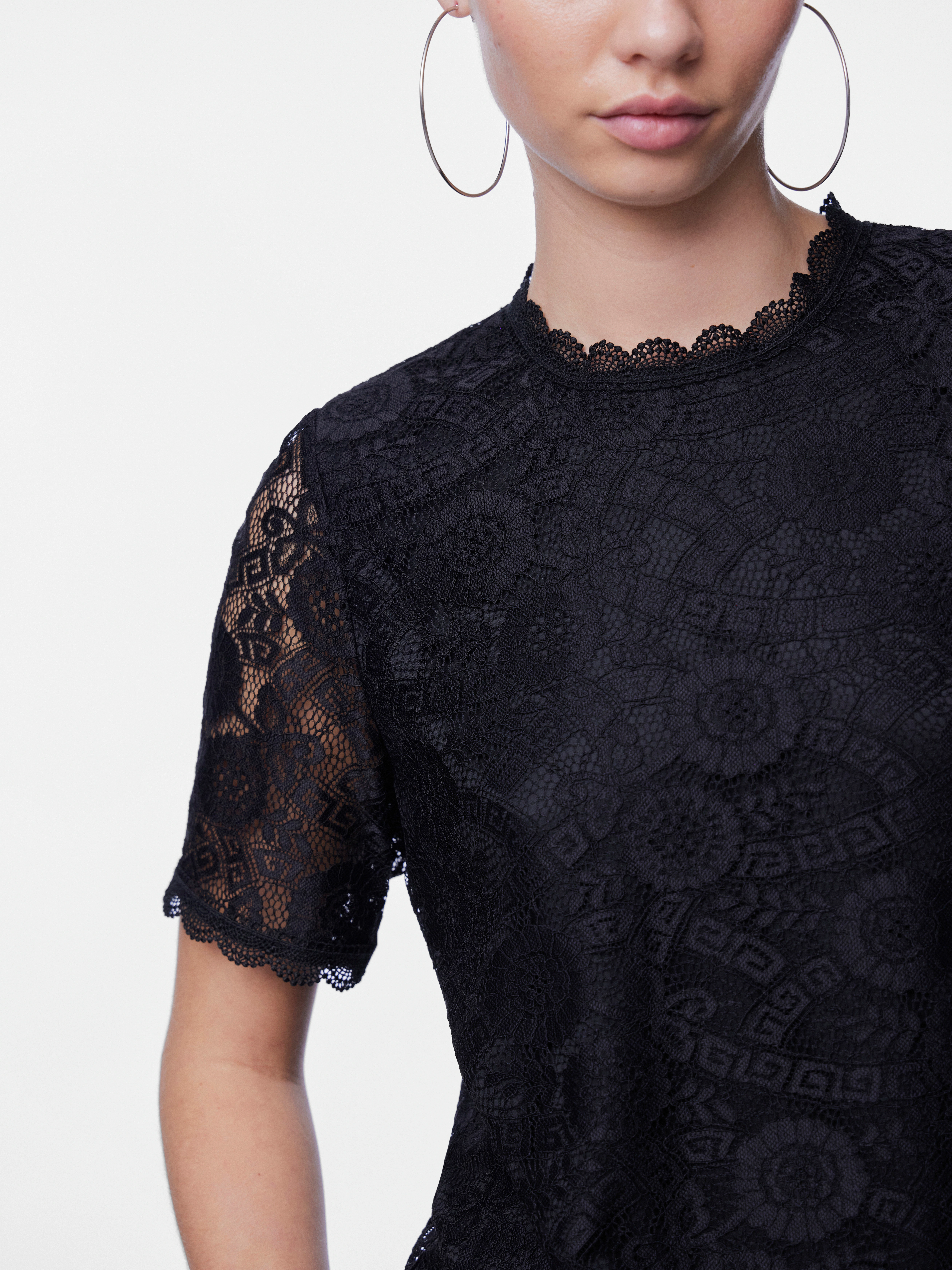 pieces Spitzenshirt "PCOLLINE SS LACE TOP WVN NOOS" günstig online kaufen